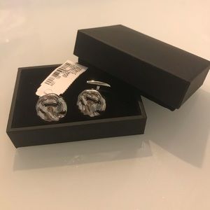 NWT Authentic Hugo Boss Cuff Links